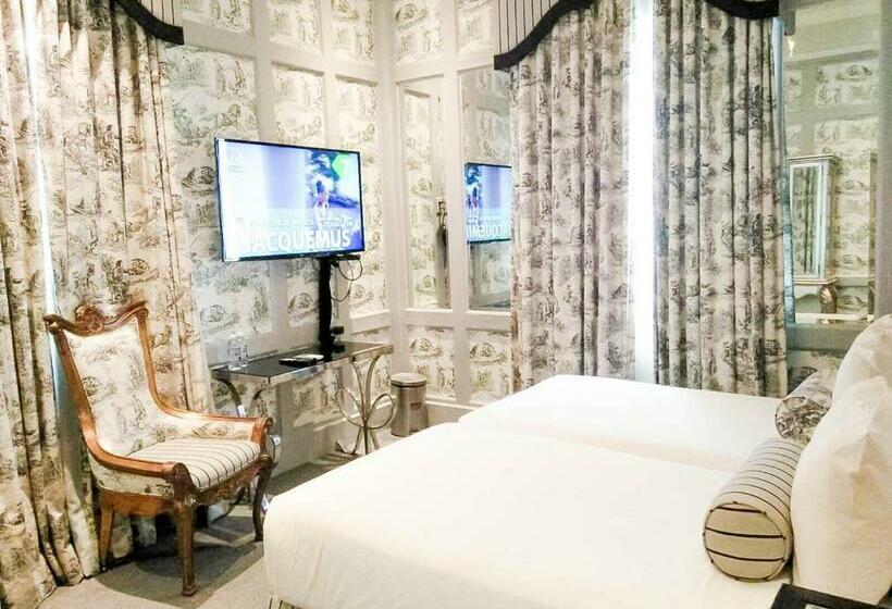 סוויטה, Kamiseta