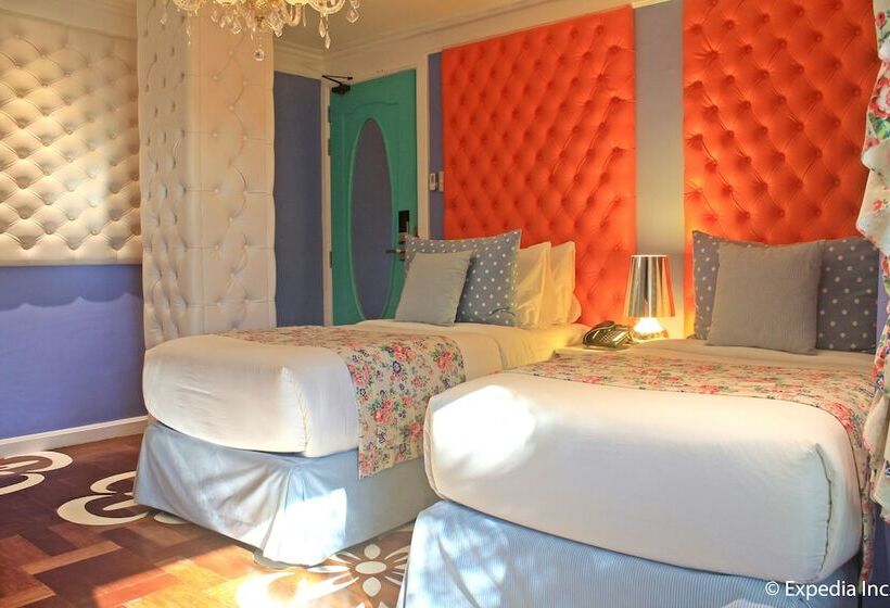 חדר סופריור, Kamiseta