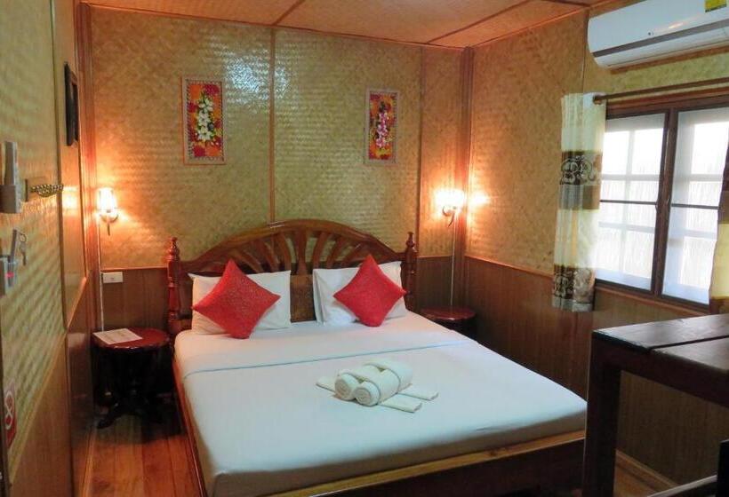 스탠다드 룸 킹사이즈 침대, Macura Resort