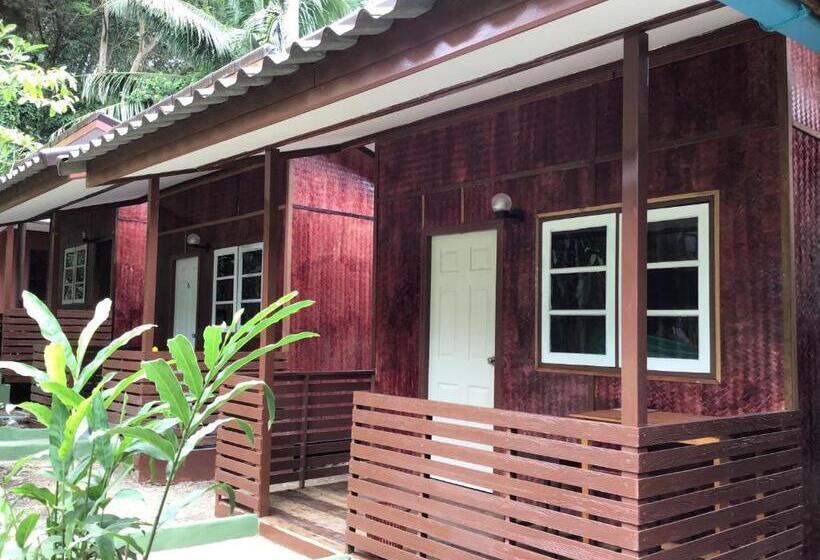 Superior Bungalow, Grand Tree