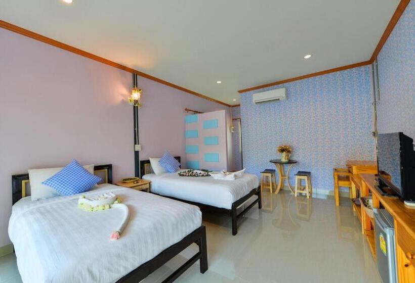 Номер Стандарт Вид на Бассейн, Theerama Cottage