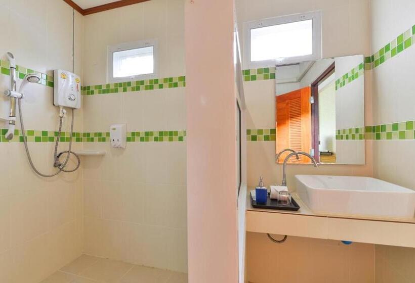 Семейный Номер Вид на Бассейн, Theerama Cottage