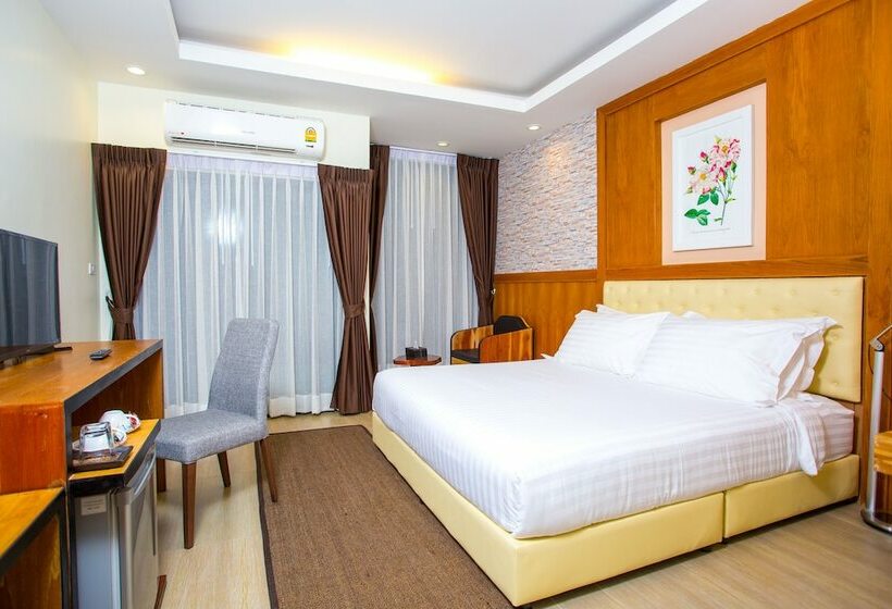 اتاق لوکس با بالکن, Triple B Boutique Residence