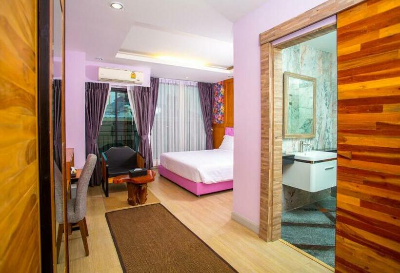 Номер Стандарт с Балконом, Triple B Boutique Residence