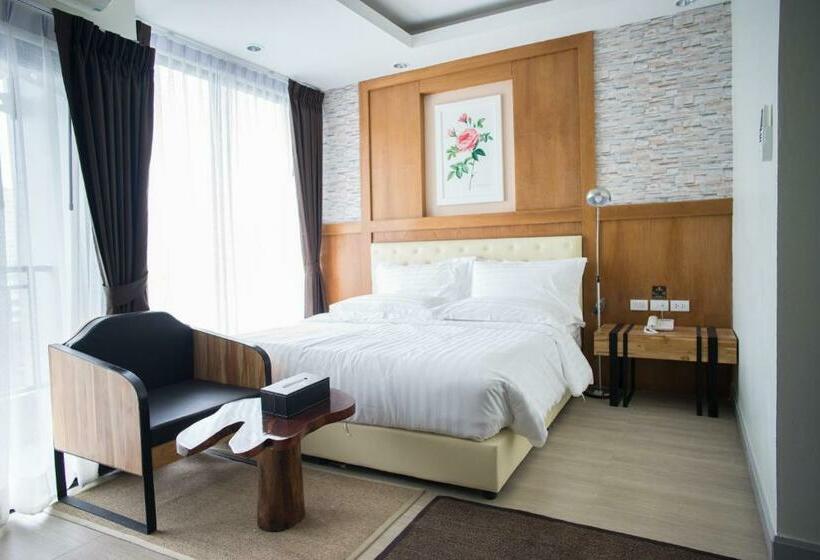 Номер Стандарт с Балконом, Triple B Boutique Residence