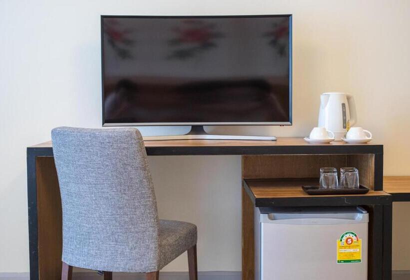 Номер Стандарт с Балконом, Triple B Boutique Residence