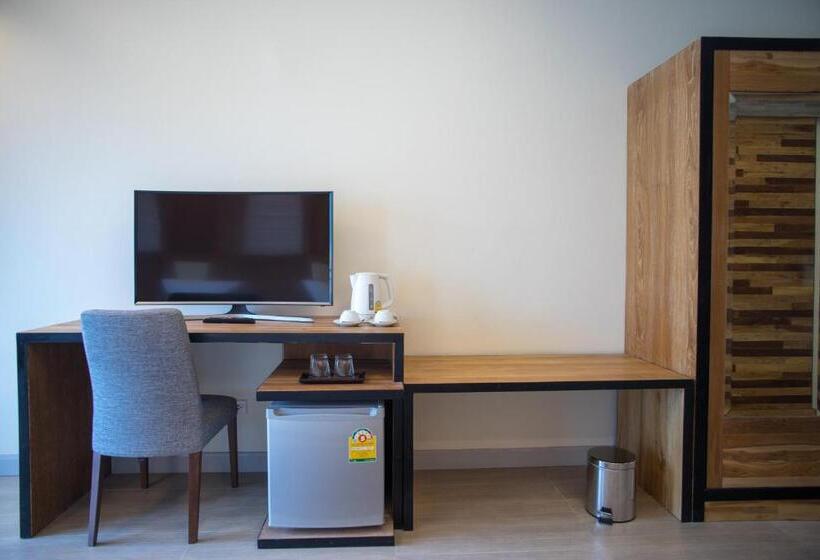 Номер Deluxe с Балконом, Triple B Boutique Residence