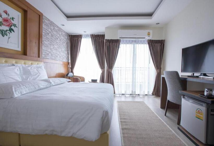 اتاق لوکس با بالکن, Triple B Boutique Residence