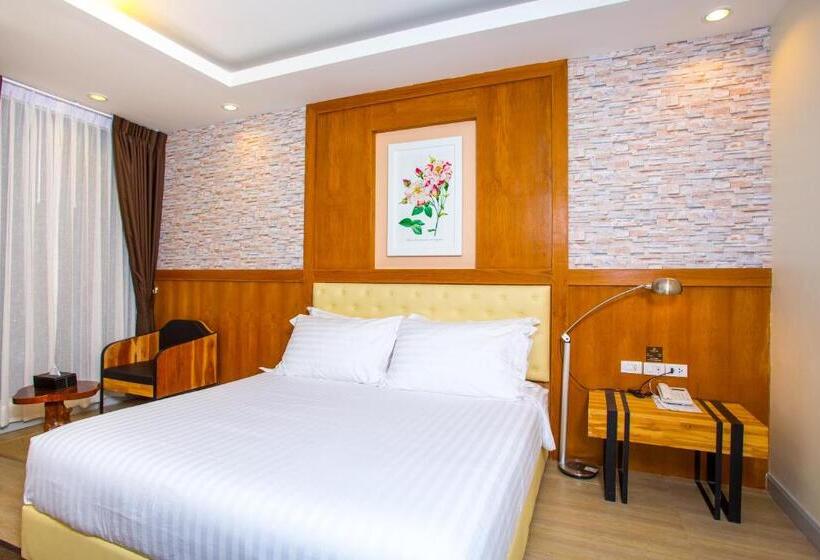 Номер Deluxe с Балконом, Triple B Boutique Residence