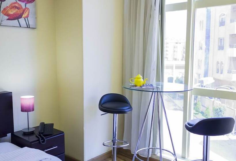 استودیوی لوکس, Newcity Hotel & Suites