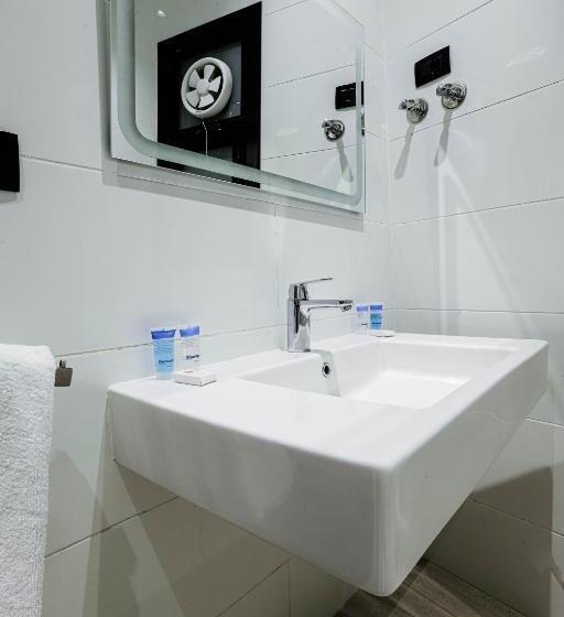 اتاق استاندارد یک نفره, Newcity Hotel & Suites