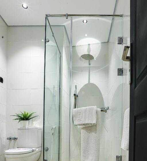 اتاق استاندارد یک نفره, Newcity Hotel & Suites