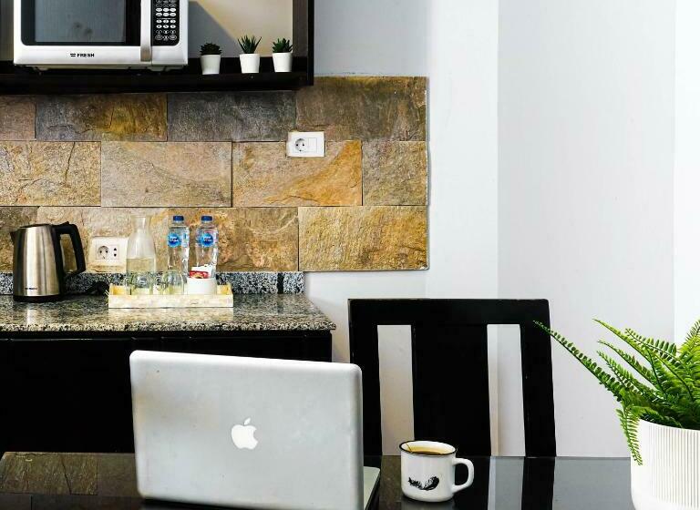 سوییت اجرایی, Newcity Hotel & Suites