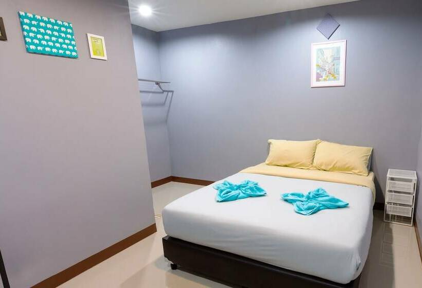 Номер Стандарт Вид на Сад, Wanderlust Bangkok Hostel