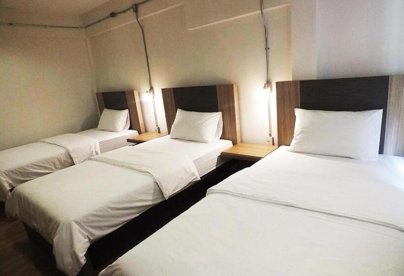 חדר סטנדרט טריפל חדר רחצה חיצוני, 09 Hostel Chiangmai