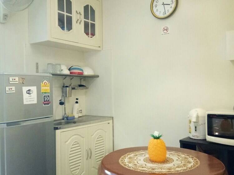 Номер Стандарт, 108 Beds Hostel