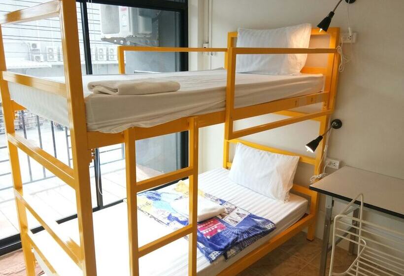 Номер Стандарт, 108 Beds Hostel