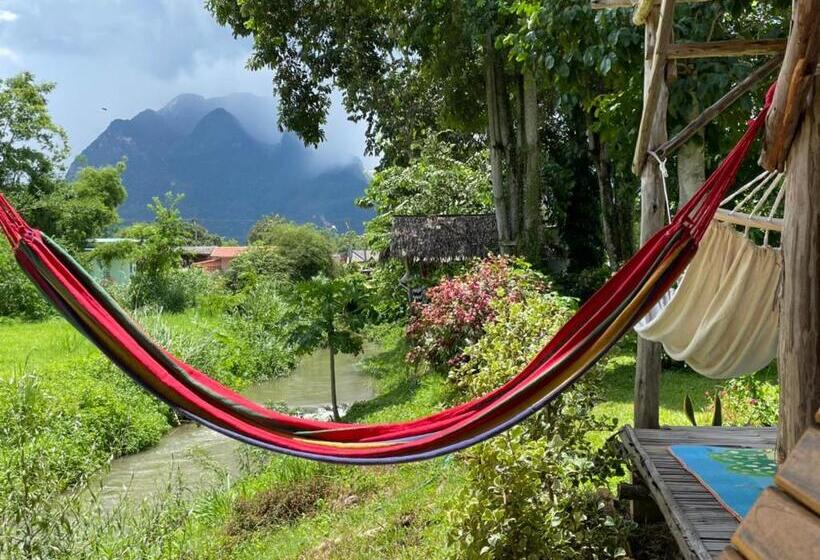 چادر با خدمات رفاهی استاندارد, Chiang Dao Hostel