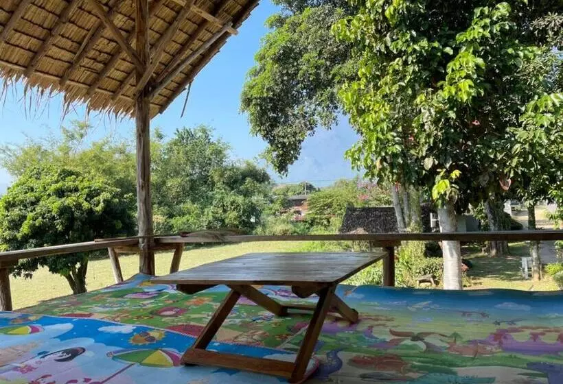 Standard Tent, Chiang Dao Hostel