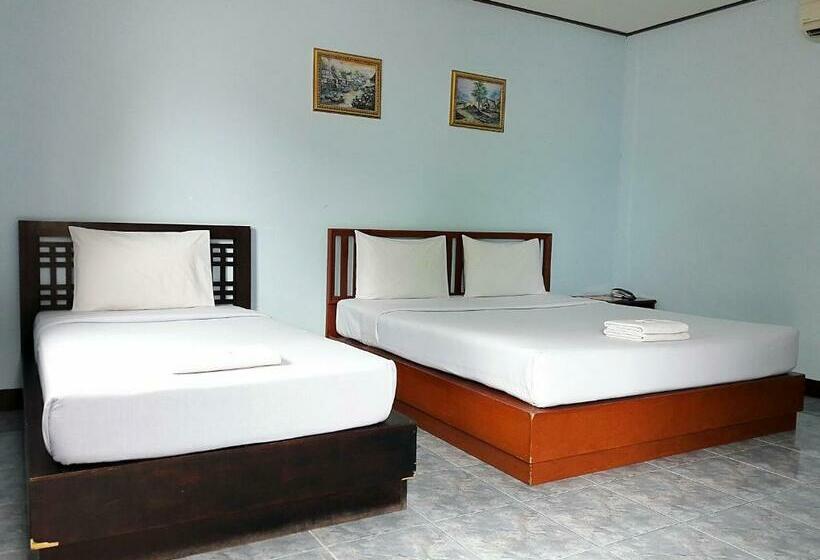 スタンダードトリプルルーム, โรงแรมฟ้าพราวฝน Fah Proud Fon