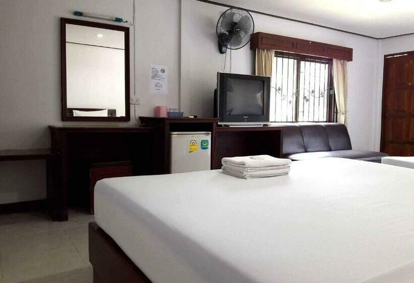 スタンダード４人部屋, โรงแรมฟ้าพราวฝน Fah Proud Fon