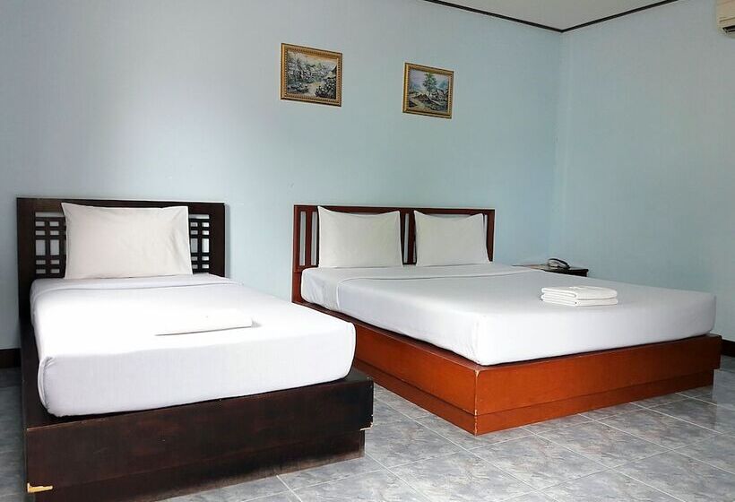 スタンダードトリプルルーム, โรงแรมฟ้าพราวฝน Fah Proud Fon