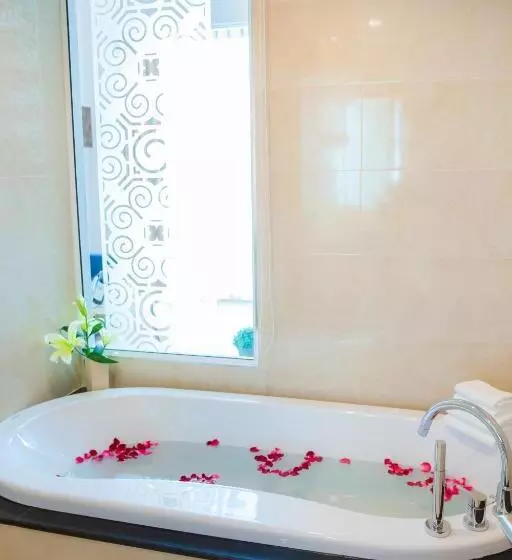 سوییت دوبلکس, Grand Vista Hotel Chiangrai Sha Extra Plus