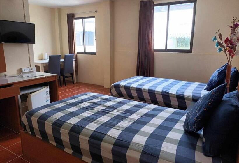 Номер Стандарт Трехместный, Patong Rose Guest House 50m To Beach