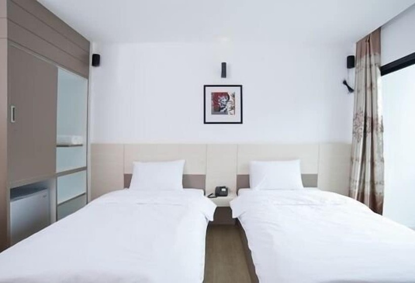 חדר סופריור, Siam Grand