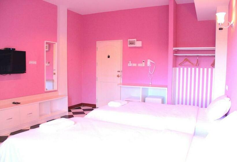 חדר דלוקס, The Cottage Lampang