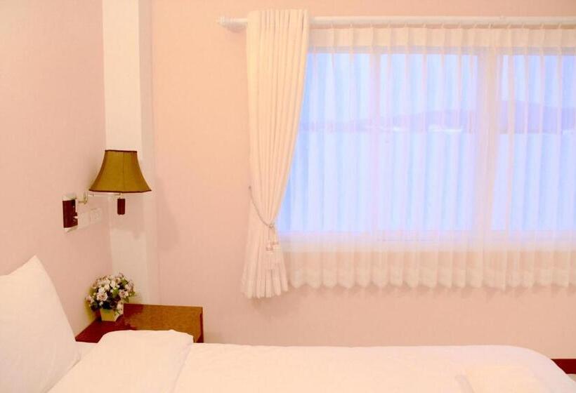 סוויטה, The Cottage Lampang