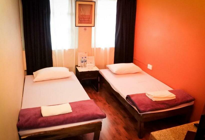 غرفة قياسية, The North