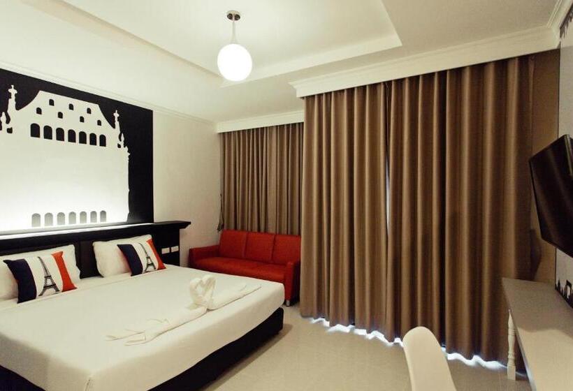 חדר סופריור עם מיטת קינג, The Proud