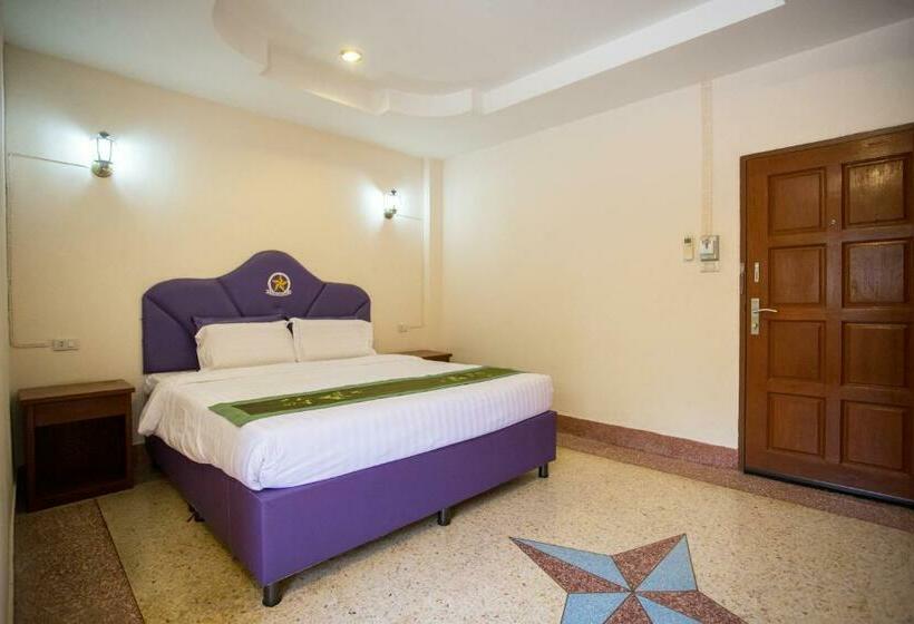 Standard-huone, The Star