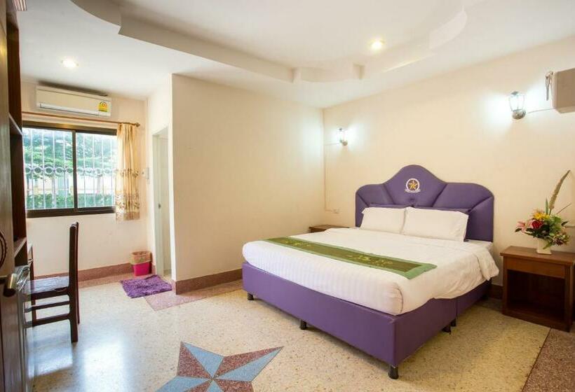 Standard-huone, The Star