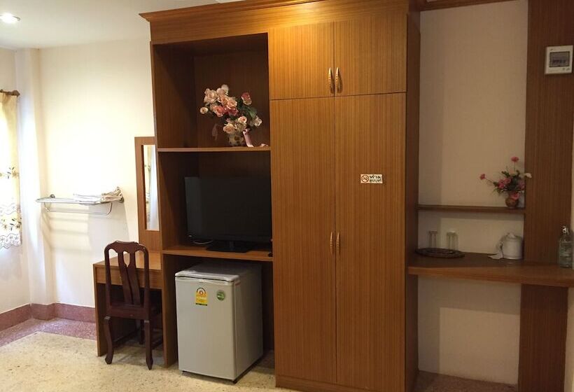 Standard-huone, The Star