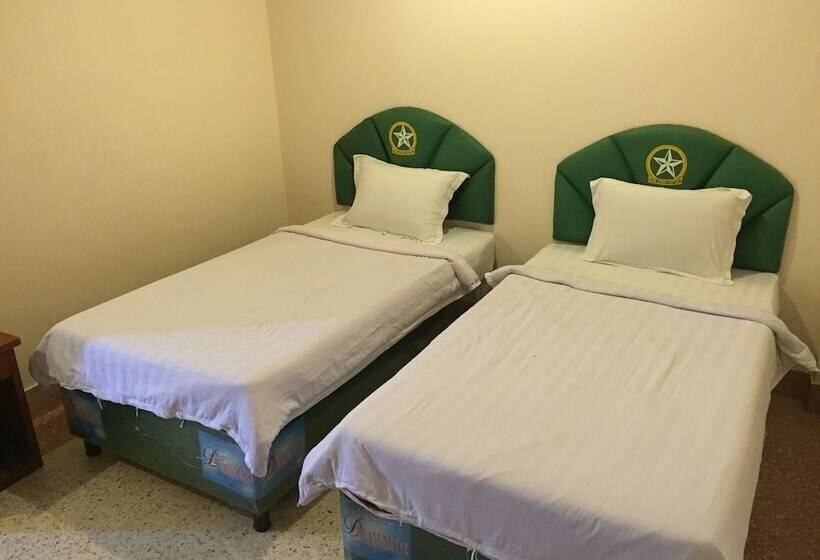 Standard-huone, The Star