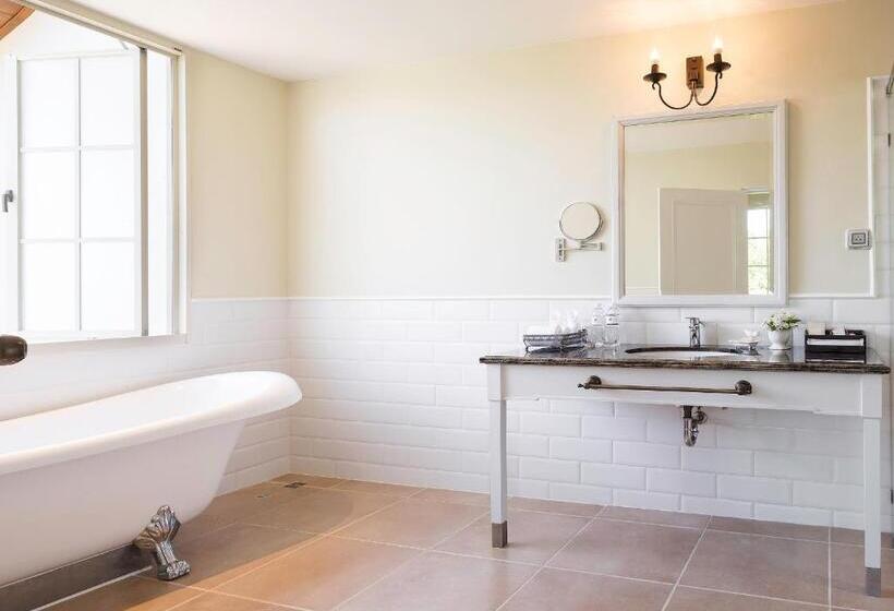 סוויטה, U Khao Yai