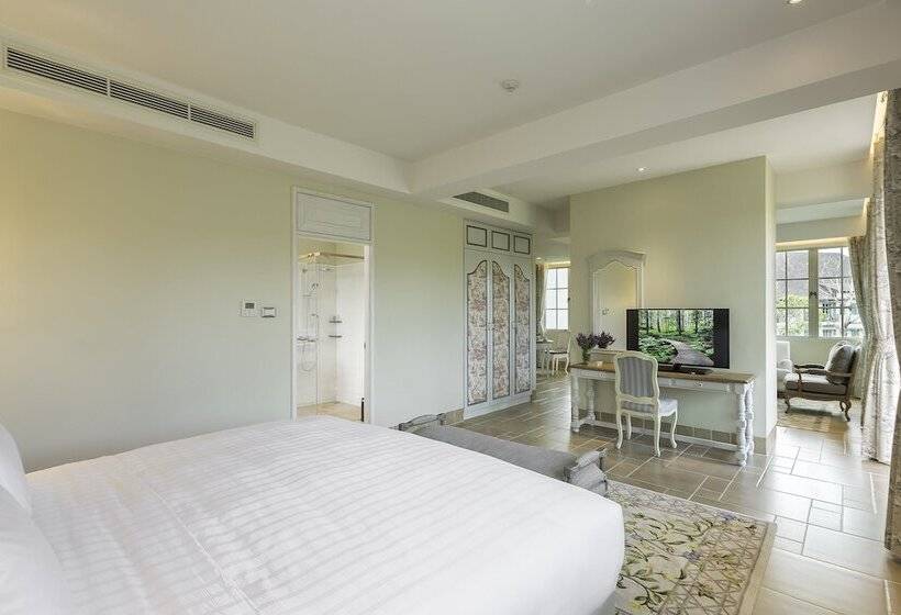 סוויטה, U Khao Yai