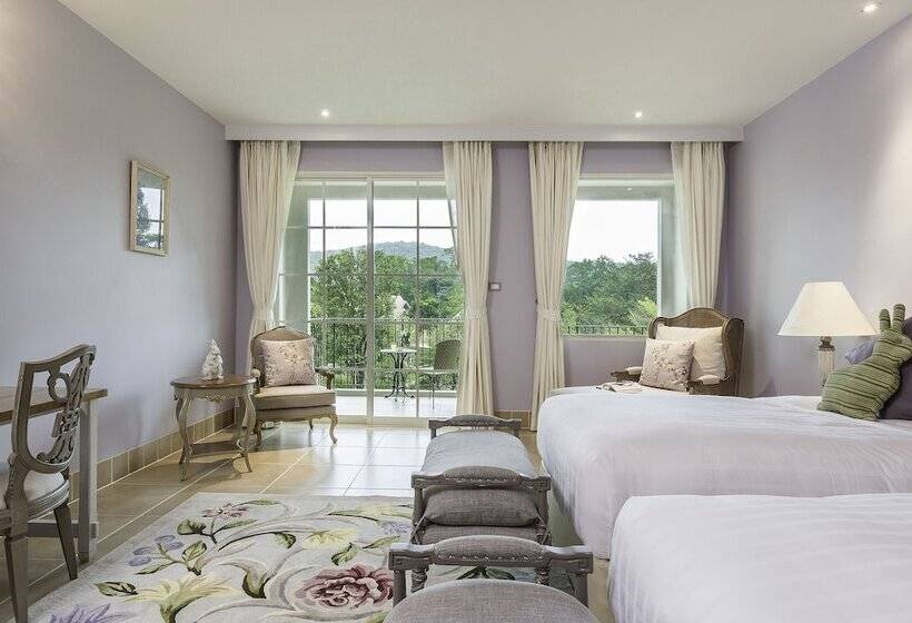 חדר דלוקס נוף לאגם, U Khao Yai