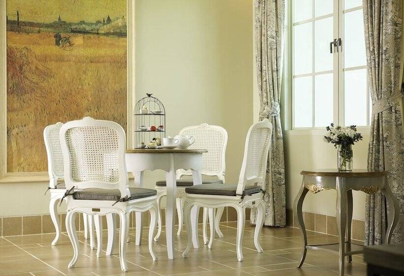 סוויטה, U Khao Yai