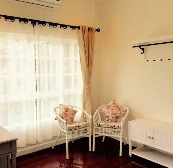 سوئیت با بالکن, Nai Suan Bed And Breakfast