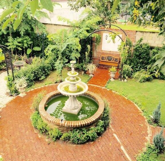 سوئیت با بالکن, Nai Suan Bed And Breakfast