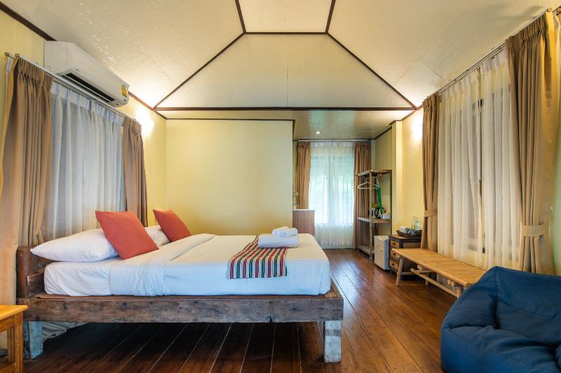 바다 전망 스탠다드 방갈로, Pawapi Beach Resort Koh Mook