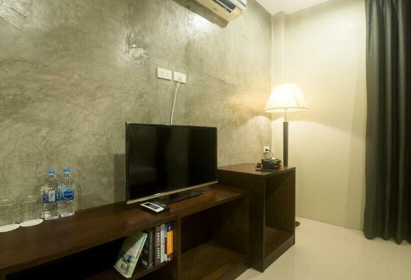 اتاق اکونومی, Green Leaf Hostel