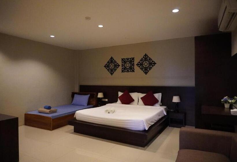 디럭스 트리플 룸, Green Leaf Hostel