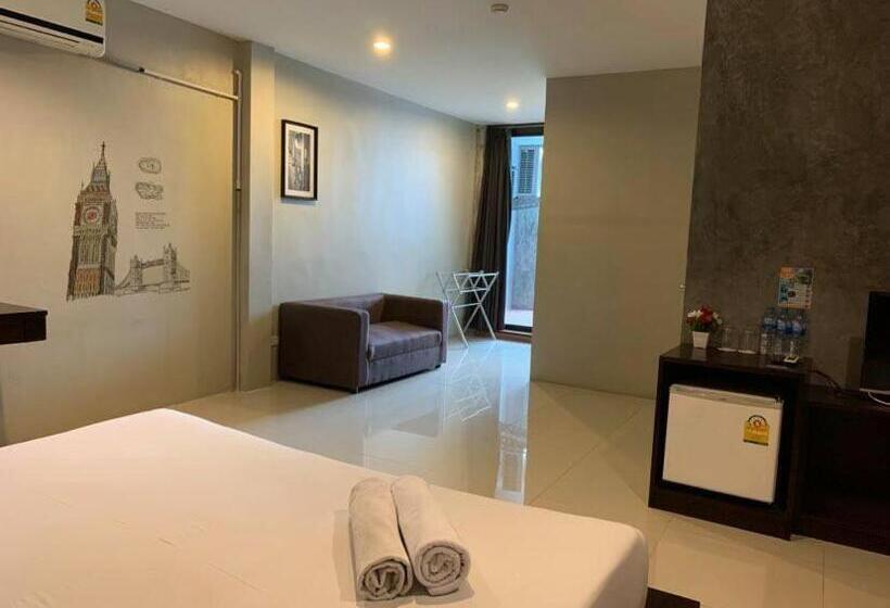 디럭스 트리플 룸, Green Leaf Hostel