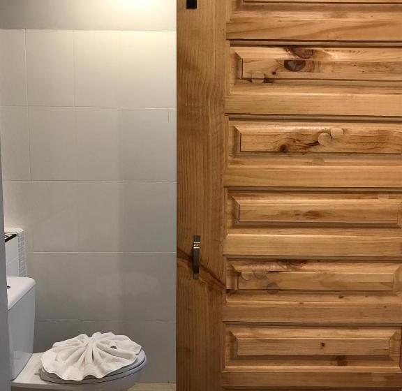 Habitació Superior, Pakta Phuket