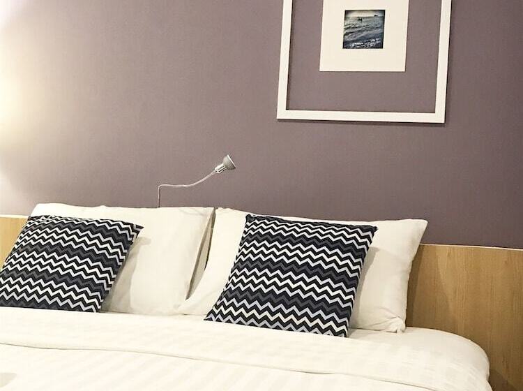 Habitació Superior, Pakta Phuket