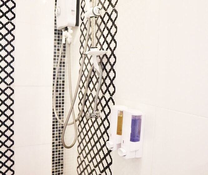 Habitació Superior, Pakta Phuket